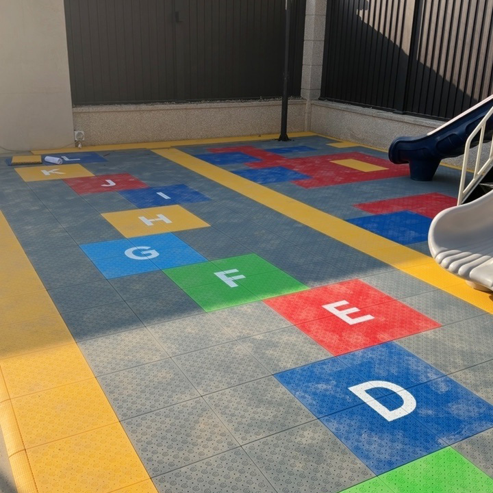 Outdoor Sport Floor Tiles - Baldosas de Baloncesto Profesionales Encajables de